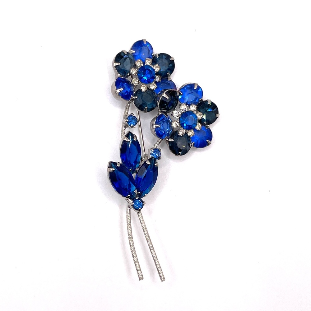 Vintage Unsigned Royal Blue Rhinestone Floral Pin Brooch Silver Tone